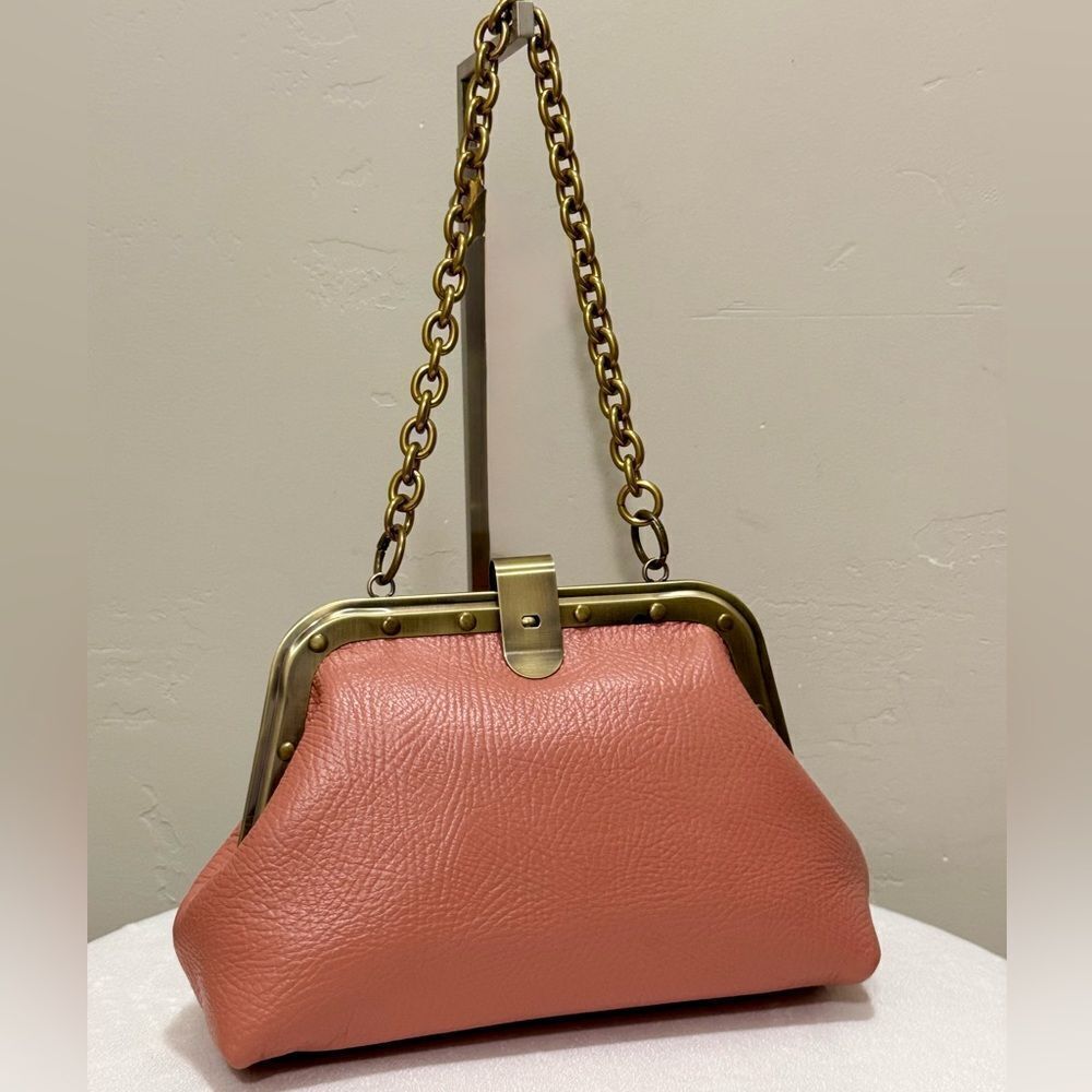 Chic Retro Style Premium Cowhide Leather Metal Frame, Push Lock Purse/Crossbody